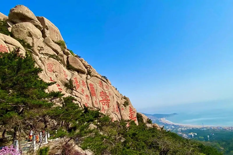 青島嶗山風(fēng)景區(qū).jpg